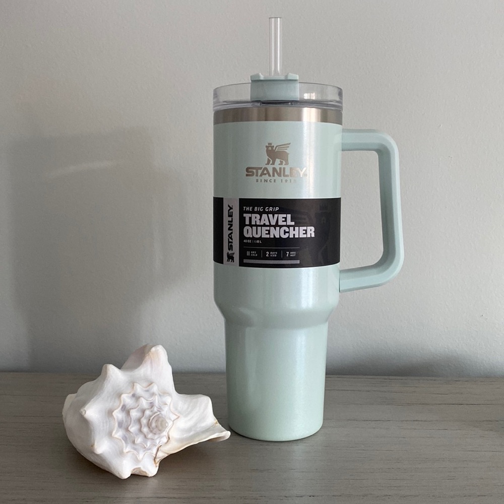 RARE NWT Stanley 40oz Quencher Tumbler